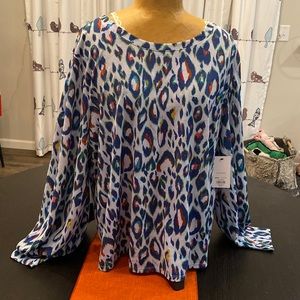 NWT Nine West Blue animal print top.